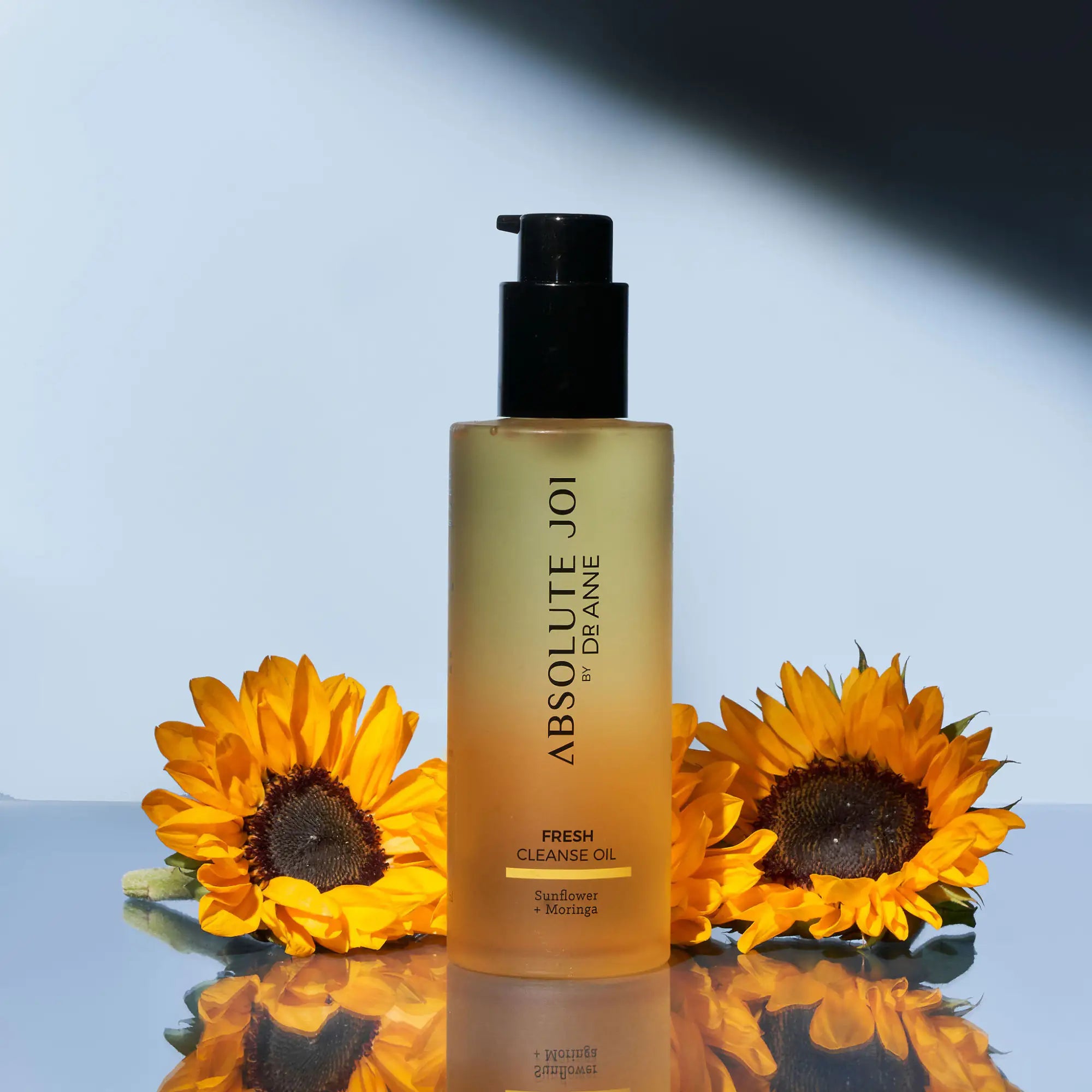 Cleansing Oil With Sunflower & Moringa cleanser 200 ml