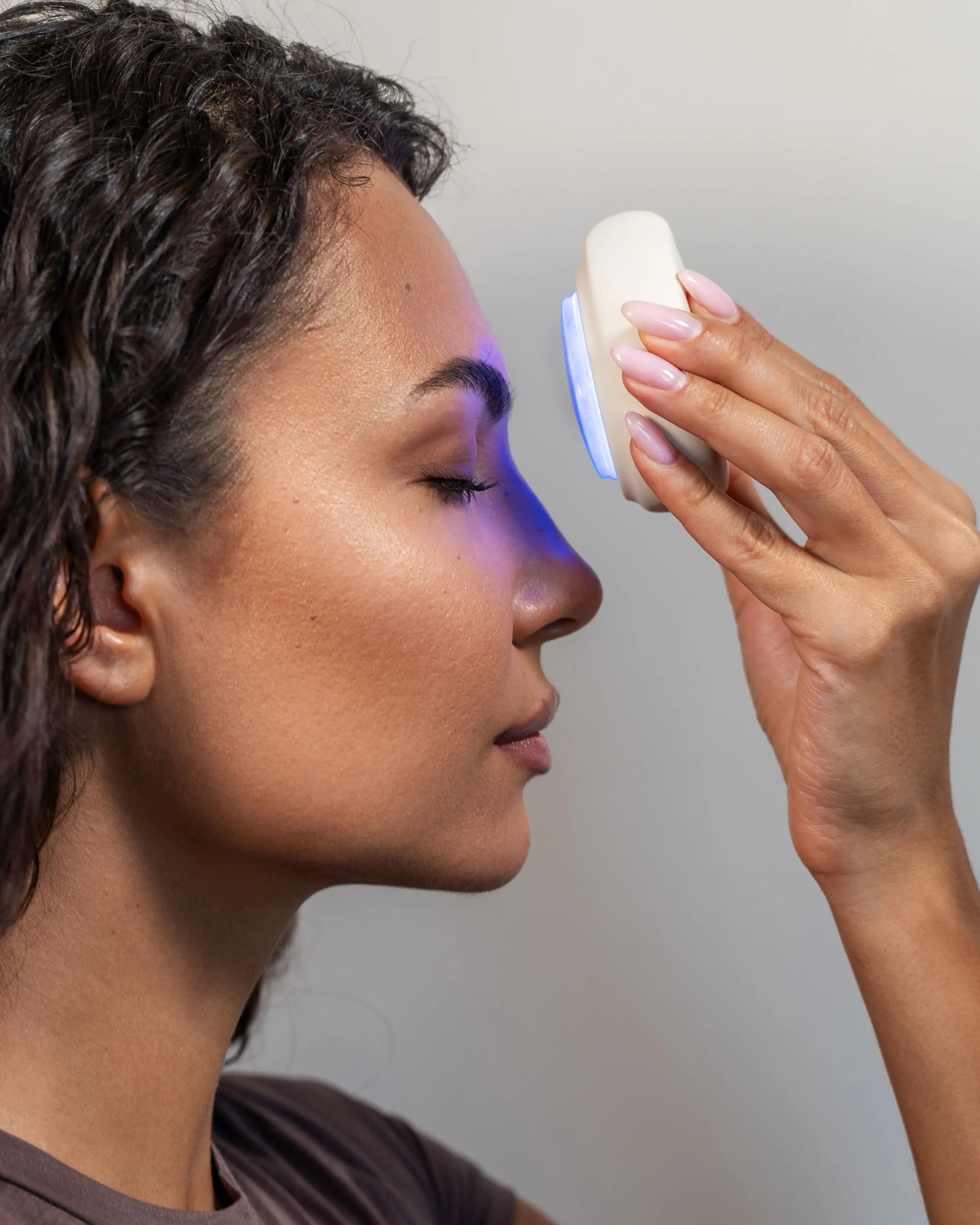 Blyss Mira – Photon LED & High-Frequency Vibration Facial Device led device