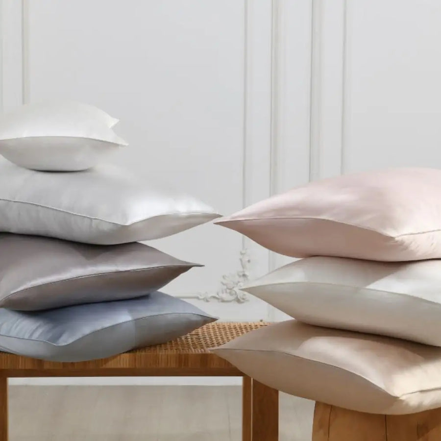 Charmeuse Mulberry Silk Pillowcase With Classic Piping beauty tool